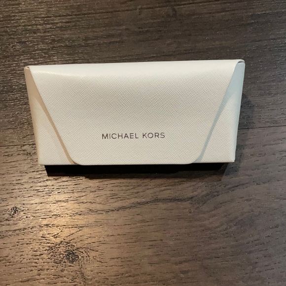 Michael kors sunglasses glasses case white
